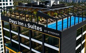 Days Inn & Suites By Wyndham Istanbul
